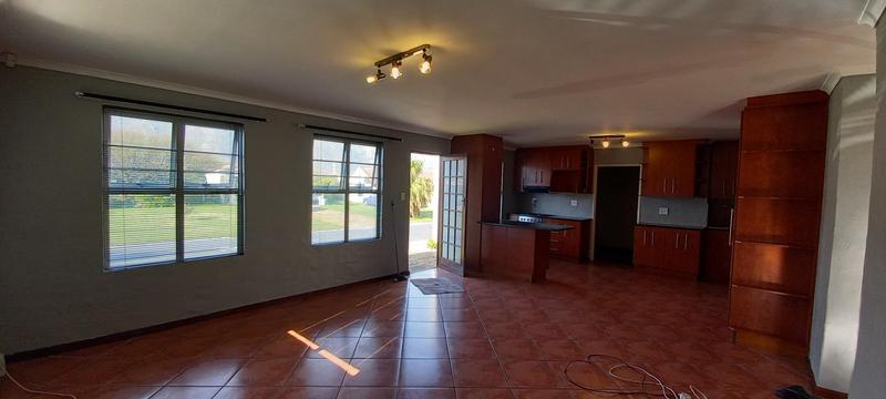 To Let 3 Bedroom Property for Rent in Gordons Bay Western Cape